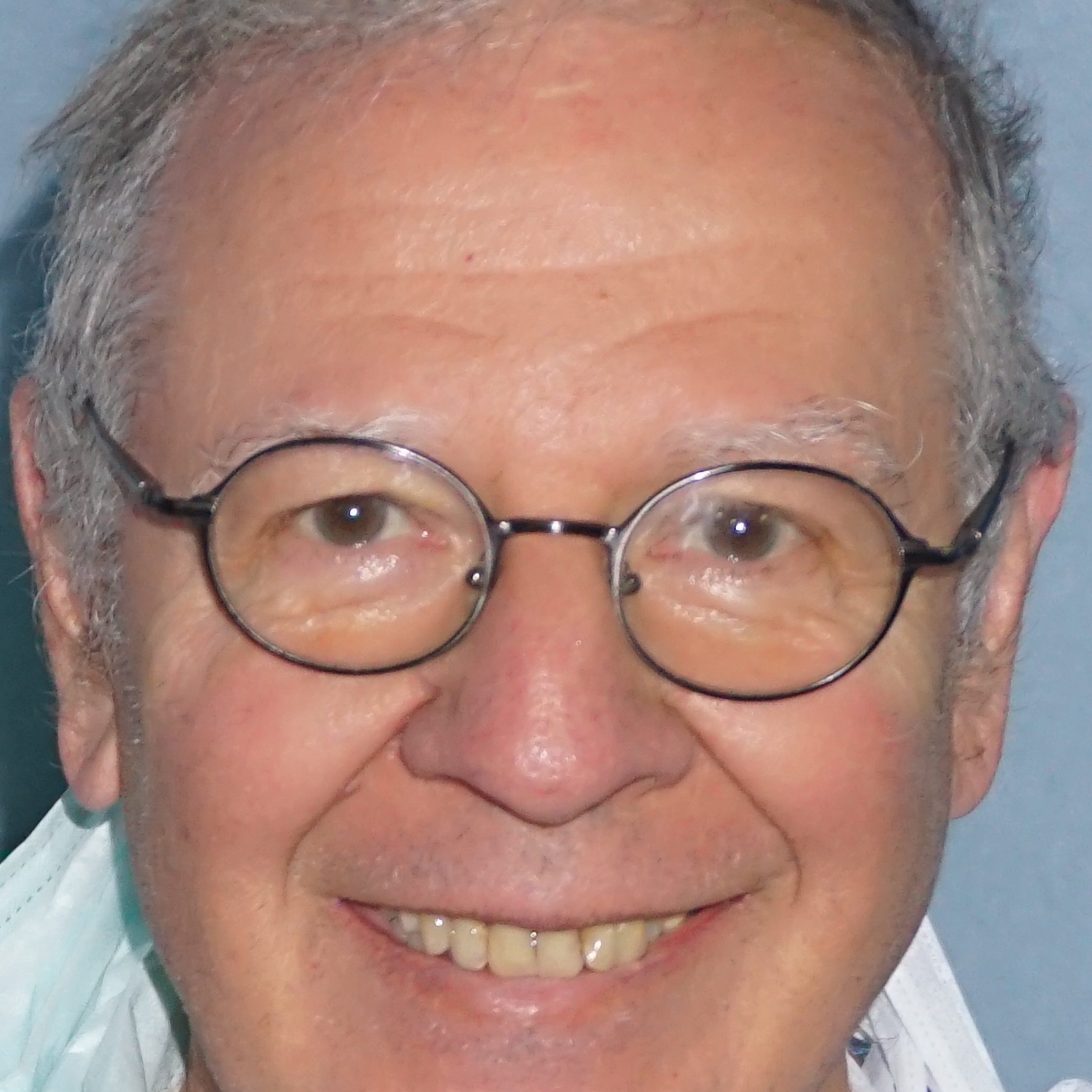 Dr. MOTCHIDLOVER BERNARD clinique de la dent de sagesse Paris